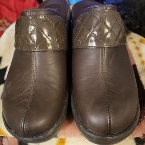 Crocs Women's Brown Cobbler Quilt Strap Mules Shoes Size 7